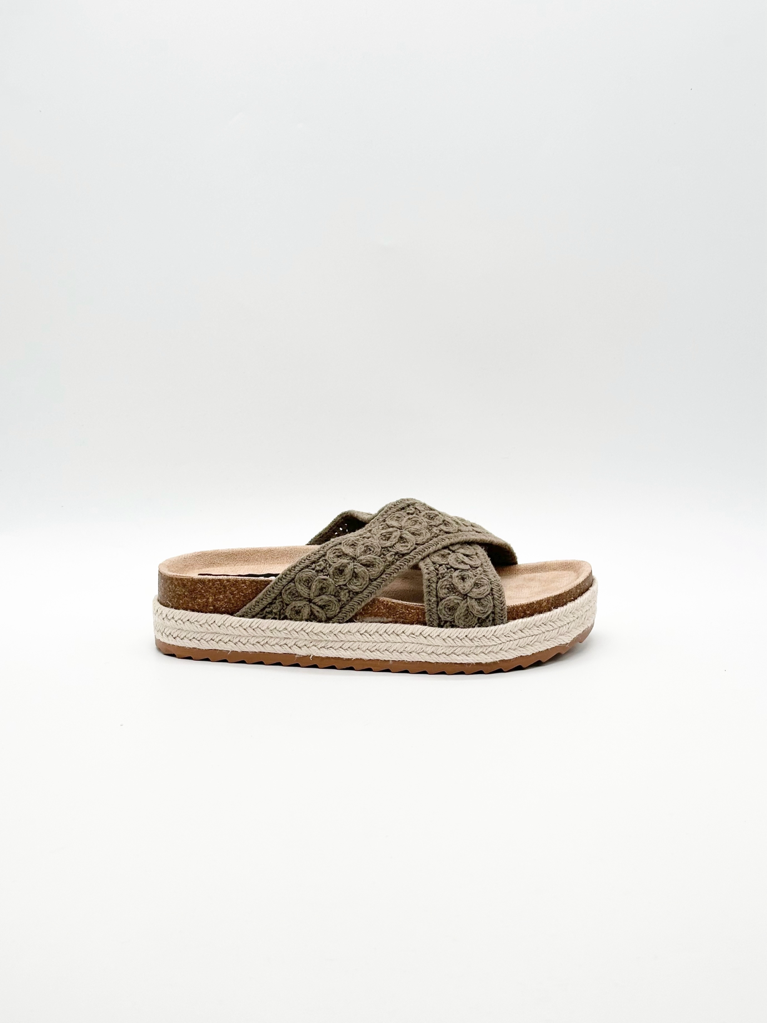 Double band slippers a216-48