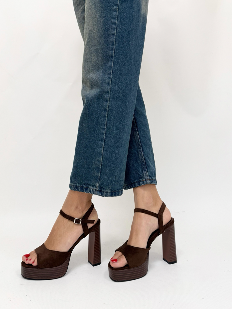 P-1497 Platform sandals