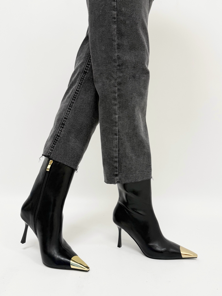 Stivali punta oro x8440