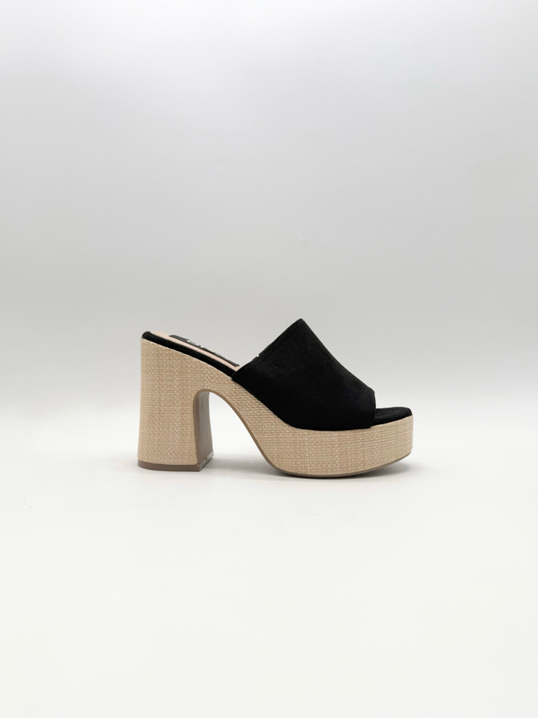 Sandals with wedge heel H8-923