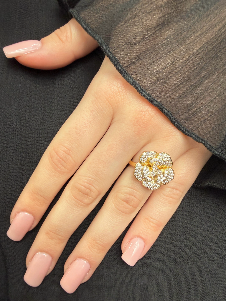 Anello rosa grande |Colore:Oro